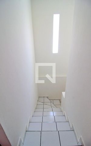 Casa à venda com 147m², 3 quartos e 2 vagasEscada