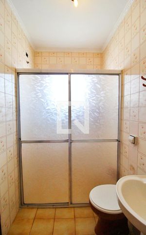Casa à venda com 147m², 3 quartos e 2 vagasBanheiro da Suíte