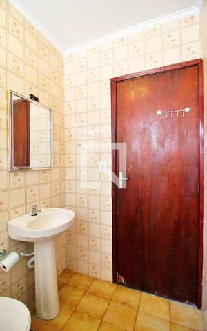 Casa à venda com 147m², 3 quartos e 2 vagasBanheiro da Suíte