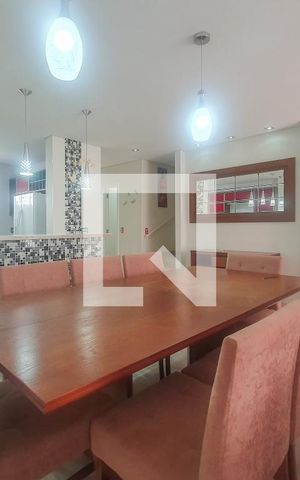 Casa para alugar com 219m², 4 quartos e 4 vagas Casa para alugar com 219m², 4 quartos e 4 vagasSala