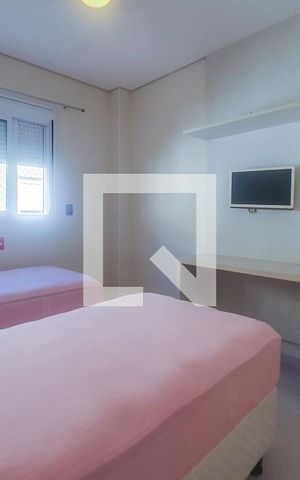 Casa para alugar com 219m², 4 quartos e 4 vagas Casa para alugar com 219m², 4 quartos e 4 vagasQuarto 3