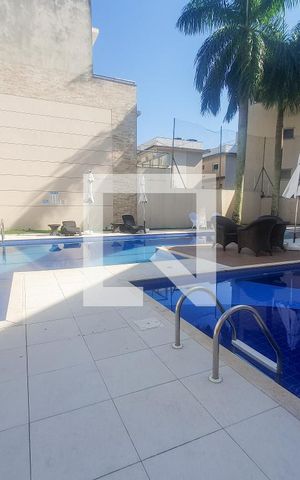 Casa para alugar com 219m², 4 quartos e 4 vagas Casa para alugar com 219m², 4 quartos e 4 vagasÁrea comum