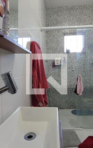 Casa à venda com 330m², 4 quartos e 1 vagaBanheiro Suíte