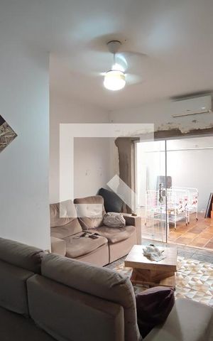 Casa à venda com 330m², 4 quartos e 1 vagaSala