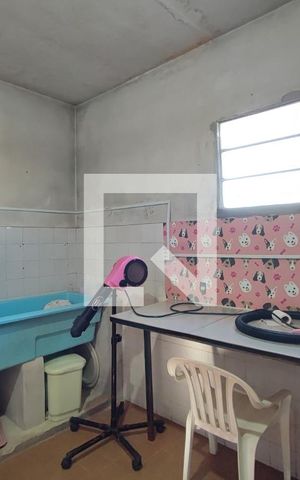 Casa à venda com 330m², 4 quartos e 1 vagaEdícula -Quarto