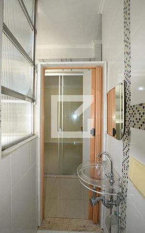 Apartamento para alugar com 65m², 2 quartos e sem vagaBanheiro de serviço