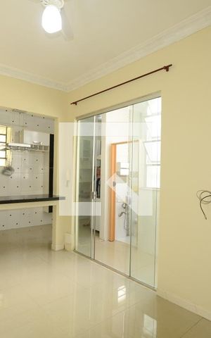 Apartamento para alugar com 65m², 2 quartos e sem vagaSala