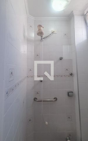 Apartamento para alugar com 55m², 2 quartos e sem vaga Apartamento para alugar com 55m², 2 quartos e sem vagaBanheiro 2