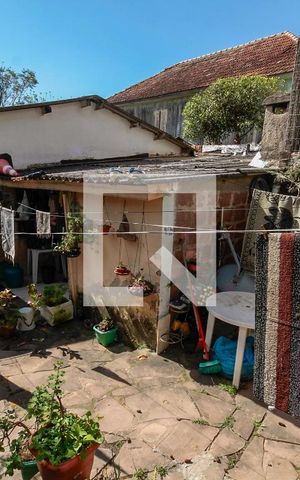 Casa à venda com 160m², 3 quartos e sem vaga Casa à venda com 160m², 3 quartos e sem vagaQuintal
