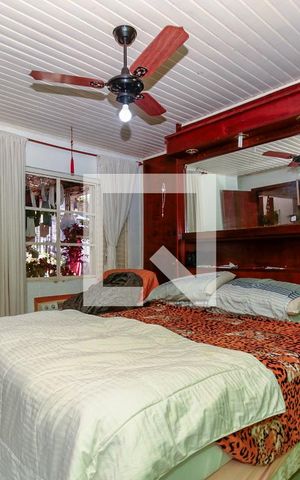 Casa à venda com 160m², 3 quartos e sem vaga Casa à venda com 160m², 3 quartos e sem vagaSuíte
