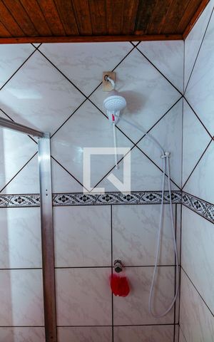 Casa à venda com 160m², 3 quartos e sem vaga Casa à venda com 160m², 3 quartos e sem vagaBanheiro Suíte