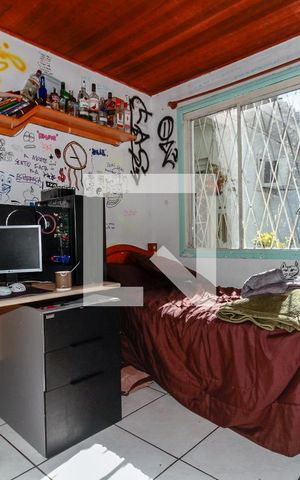 Casa à venda com 160m², 3 quartos e sem vaga Casa à venda com 160m², 3 quartos e sem vagaQuarto 1