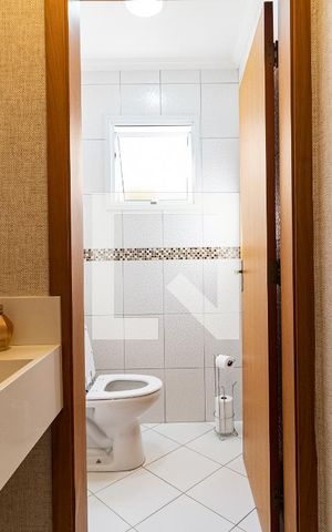 Casa à venda com 149m², 3 quartos e 2 vagas Casa à venda com 149m², 3 quartos e 2 vagasLavabo