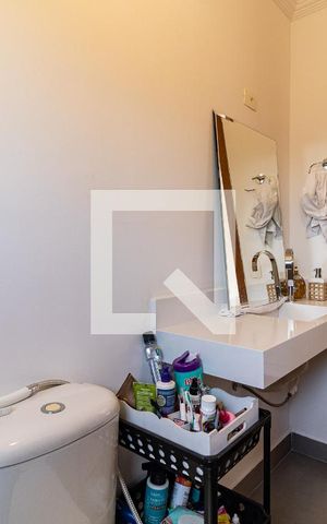 Casa à venda com 149m², 3 quartos e 2 vagas Casa à venda com 149m², 3 quartos e 2 vagasBanheiro da Suíte