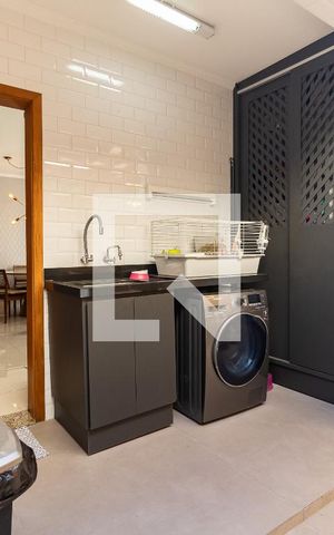 Casa à venda com 149m², 3 quartos e 2 vagas Casa à venda com 149m², 3 quartos e 2 vagasLavanderia