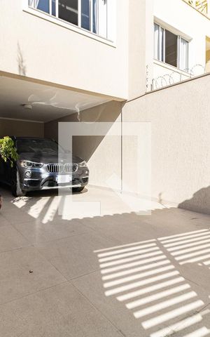 Casa à venda com 149m², 3 quartos e 2 vagas Casa à venda com 149m², 3 quartos e 2 vagasGaragem