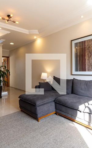 Casa à venda com 149m², 3 quartos e 2 vagas Casa à venda com 149m², 3 quartos e 2 vagasSala