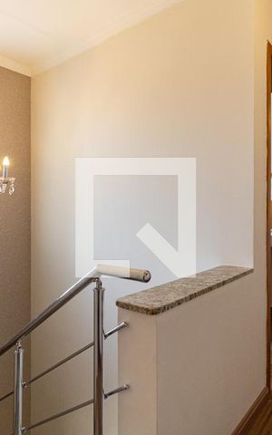 Casa à venda com 149m², 3 quartos e 2 vagas Casa à venda com 149m², 3 quartos e 2 vagasCorredor
