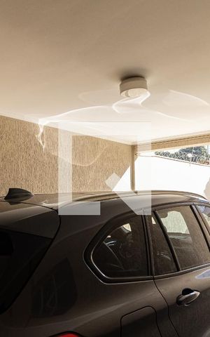Casa à venda com 149m², 3 quartos e 2 vagas Casa à venda com 149m², 3 quartos e 2 vagasGaragem Coberta