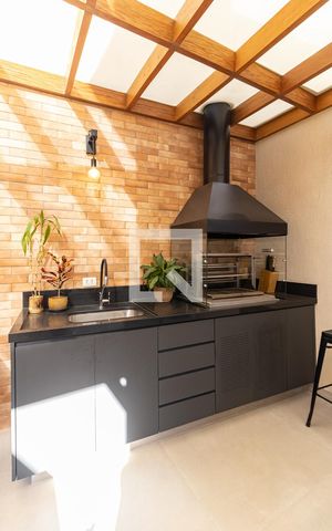 Casa à venda com 149m², 3 quartos e 2 vagas Casa à venda com 149m², 3 quartos e 2 vagasÁrea Gourmet - Churrasqueira