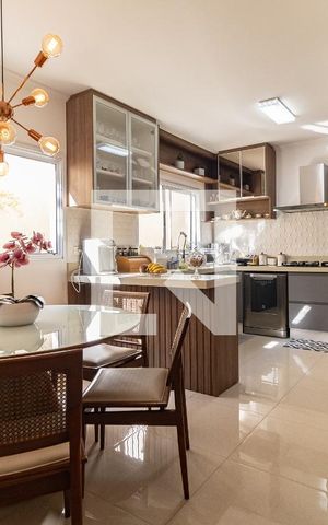 Casa à venda com 149m², 3 quartos e 2 vagas Casa à venda com 149m², 3 quartos e 2 vagasCozinha