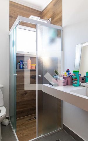 Casa à venda com 149m², 3 quartos e 2 vagas Casa à venda com 149m², 3 quartos e 2 vagasBanheiro Social