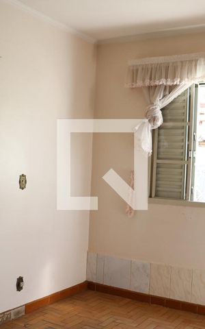 Casa à venda com 289m², 3 quartos e 2 vagas Casa à venda com 289m², 3 quartos e 2 vagasQuarto 2 - Suíte