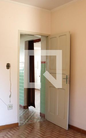 Casa à venda com 289m², 3 quartos e 2 vagas Casa à venda com 289m², 3 quartos e 2 vagasQuarto 1