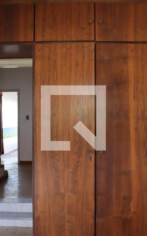 Casa à venda com 289m², 3 quartos e 2 vagas Casa à venda com 289m², 3 quartos e 2 vagasDetalhe do quarto 2 - suíte