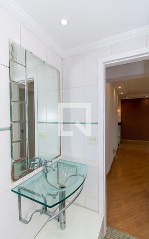 Apartamento para alugar com 67m², 2 quartos e 1 vaga Apartamento para alugar com 67m², 2 quartos e 1 vagaBanheiro