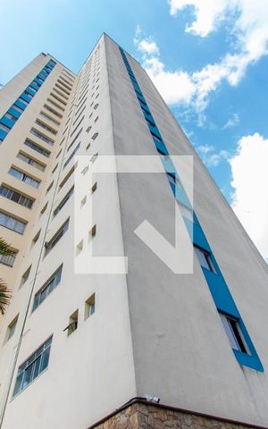 Apartamento para alugar com 67m², 2 quartos e 1 vaga Apartamento para alugar com 67m², 2 quartos e 1 vagaFachada