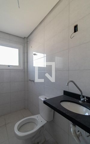 Casa à venda com 167m², 4 quartos e 2 vagasBanheiro Social