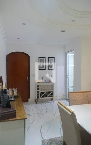 Casa para alugar com 500m², 4 quartos e 3 vagas Casa para alugar com 500m², 4 quartos e 3 vagasSala jantar