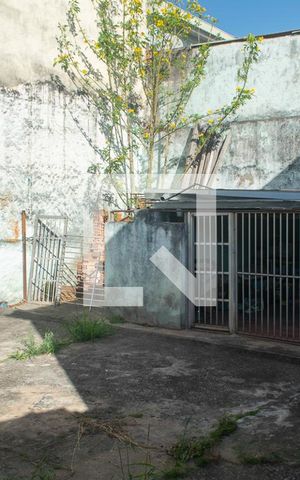 Casa para alugar com 500m², 4 quartos e 3 vagas Casa para alugar com 500m², 4 quartos e 3 vagasQuintal
