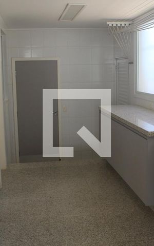 Casa à venda com 360m², 4 quartos e 4 vagasÁrea de Serviço