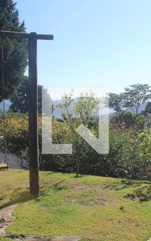 Casa à venda com 360m², 4 quartos e 4 vagasÁrea Comum