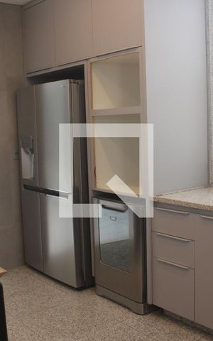 Casa à venda com 360m², 4 quartos e 4 vagasCozinha