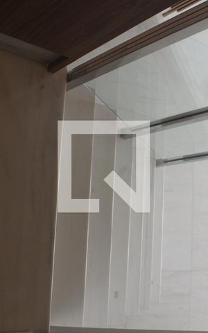 Casa à venda com 360m², 4 quartos e 4 vagasSala