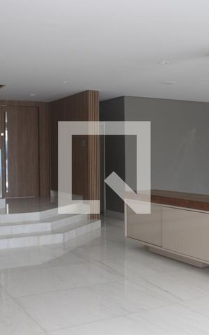 Casa à venda com 360m², 4 quartos e 4 vagasSala