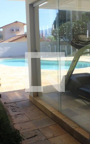 Casa à venda com 360m², 4 quartos e 4 vagasÁrea Comum