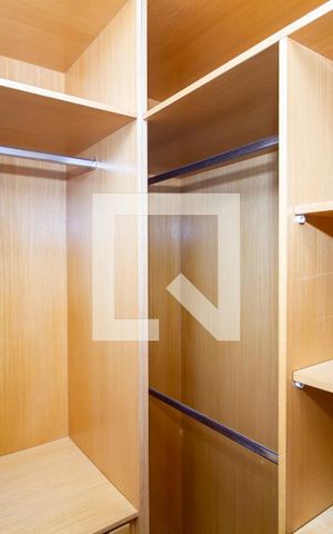 Apartamento para alugar com 70m², 2 quartos e 1 vagaCloset da suíte