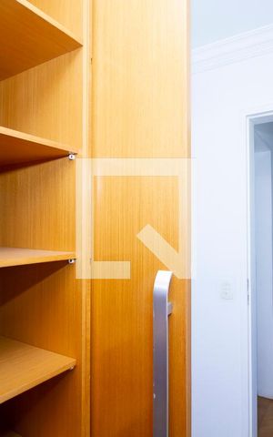 Apartamento para alugar com 70m², 2 quartos e 1 vagaCloset da suíte
