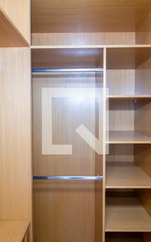 Apartamento para alugar com 70m², 2 quartos e 1 vagaCloset da suíte