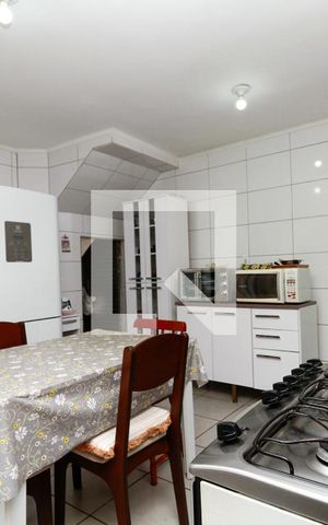 Casa à venda com 400m², 5 quartos e 5 vagas Casa à venda com 400m², 5 quartos e 5 vagasCozinha