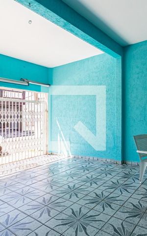 Casa à venda com 178m², 3 quartos e 2 vagasGaragem