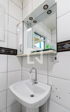 Casa à venda com 178m², 3 quartos e 2 vagasBanheiro do Quarto 2