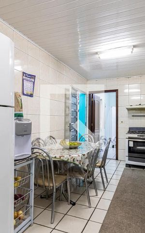 Casa à venda com 178m², 3 quartos e 2 vagasCozinha