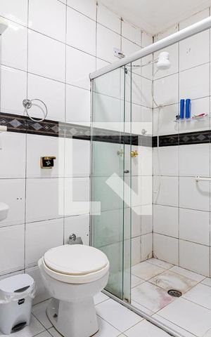 Casa à venda com 178m², 3 quartos e 2 vagasBanheiro do Quarto 2