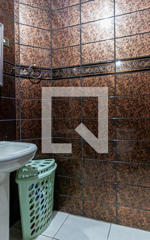 Casa à venda com 178m², 3 quartos e 2 vagasBanheiro Social
