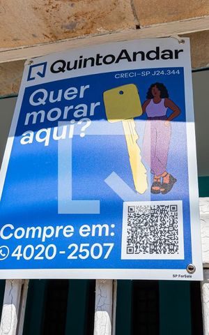 Casa à venda com 178m², 3 quartos e 2 vagasFachada - Plaquinha